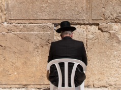 Iran uderzył w Jerozolimę. Fragment pocisku spadł blisko Ściany Płaczu