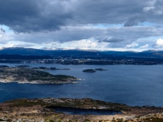 Niezwykłe odkrycie w Norwegii. Tajemniczy pas skał pod wodą