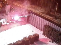 Nastolatkowie „bawili się” nękaniem mieszkańców domu. Poważne akty wandalizmu