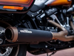 Głośne wydechy zamykają nam trasy motocyklowe