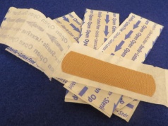 Czy plaster może przyspieszać gojenie rany?