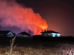 Pożar domu w Międzyrzecu Podlaskim. Wielogodzinna akcja strażaków