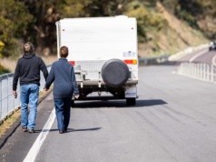 Kupili kampera, żeby zwiedzać świat na emeryturze. "Szybko tego pożałowaliśmy"
