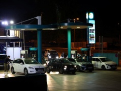 Hiszpania obniża VAT na paliwo. "Mobilizujemy środki, by chronić obywateli"