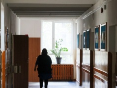 Kolejni nauczyciele przed trudnym wyborem. Od niego zależy wysokość wypłat