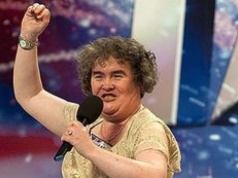 Susan Boyle 15 lat temu ZROBIŁA FURORĘ w brytyjskim "Mam talent!". Co dziś u niej słychać? (ZDJĘCIA)