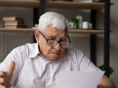 Tyle mogą zabrać seniorom z emerytury. Komornik będzie bezlitosny