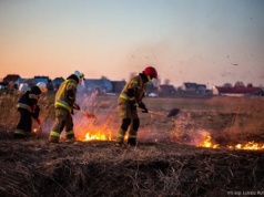 Wystarczy chwila i wszystko staje w ogniu. Strażacy alarmują: sytuacja wymyka się spod kontroli