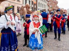 Parada i koncert na rozpoczęcie wielkiej imprezy w Toruniu