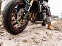 Początek sezonu motocyklowego zbiera żniwo. 5 kluczowych zasad