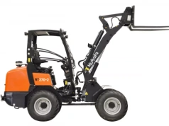 Kubota RT 270-2 podnosi 1,4 t i rozpędza się do 30 km/h. Jakie wymiary i specyfikacja!