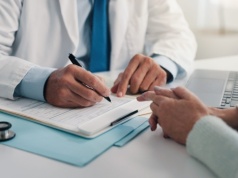 L4 przez ponad 182 dni. Jakie prawa przysługują po długiej chorobie?