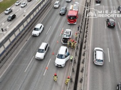 Lekkie zderzenie dwóch aut na trasie S8. Duże utrudnienia w ruchu