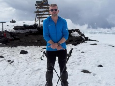 KęKę znów szwenda się po górach. Wszedł sobie na najwyższą górę Afryki