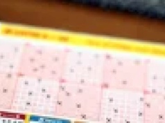 Klient usłyszał, że niczego nie wygrał. Nieuczciwy kasjer zachował kupon