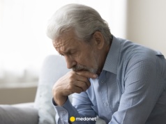 Niepozorne objawy we wczesnym stadium alzheimera. Łatwo je zignorować