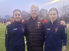 Dziewczyny ze szkółki MKS Ina Goleniów na testach w Pogoni Szczecin. Będą trenować cyklicznie