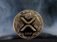 XRP rośnie na przekór Wall Street. Rekordowa liczba małych portfeli napędza kurs