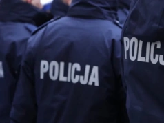 Zwłoki 39-latka w bloku na terenie Ciechanowa. Zatrzymano trzy osoby