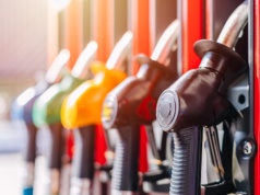 Co najmniej 10 zł za litr paliwa? Ekspert ostrzega przed czarnym scenariuszem