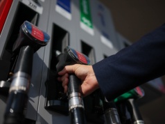 Ceny paliw na stacjach. Czy rząd Donalda Tuska powinien interweniować?