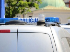 Wchodził do sklepów i opowiadał o śmierci brata. Sprzedawcy przelewali mu pieniądze