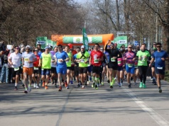 Biegacze przejęli Kraków. Półmaraton Marzanny 2026 w obiektywie