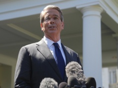 Sekretarz skarbu USA: Rząd ma mnóstwo pieniędzy na wojnę z Iranem