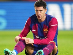 Robert Lewandowski pod ostrzałem. "Kibice fetowali jego zejście z boiska"