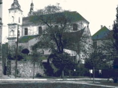 Ulice Piotrkowa: Plac Niepodległości