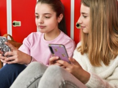 Zakaz telefonów od 1 września? Konińskie szkoły pokazują, jak działa to w praktyce