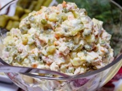 Dodaję do sałatki jarzynowej. Jest jeszcze smaczniejsza i bardziej syci