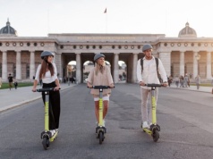 Dziecko na hulajnodze elektrycznej. Ten błąd może wyłączyć ubezpieczenie