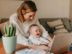 Niewidzialne bohaterki czy ofiary systemu? Aż 60 proc. biernych zawodowo w Polsce to kobiety