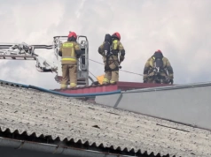Pożar w Siedlęcinie. Paliła się hala przy ulicy Lwóweckiej
