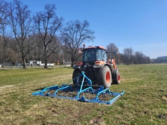 Prace pielęgnacyjne na Błoniach. Trwa włókowanie
