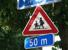 Niech państwo utrzymuje nauczycieli, a samorządy szkoły