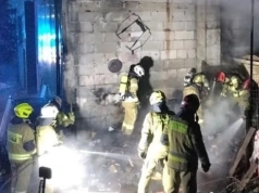 Pożar przy piekarni. Ogień pojawił się późnym wieczorem