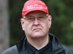 Ostatnia nadzieja Jarosława Kaczyńskiego. "Godzilla" ma się zetrzeć z Donaldem Tuskiem