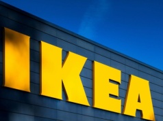 Butelkomat w IKEA działa inaczej niż w Biedronce. Kaucja leci prosto na konto