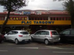 Radni PiS chcą, by państwo wspierało samorząd w modernizacji targowisk