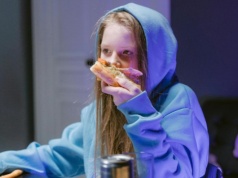 Dzisiejsi nastolatkowie śpią mniej niż 5 godzin na dobę. Z roku na rok jest coraz gorzej