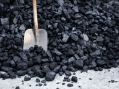 Panika na rynkach pomaga węglowi. Ceny pójdą w górę