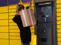 Nagły zwrot w zakupach przez internet. Dane rozczarowują