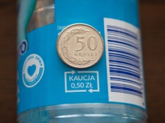 Więcej niż 50 gr kaucji. Polacy szukają tego symbolu na butelkach, wtedy kwota jest większa