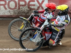 Żużel. Kto wygra Metalkas 2. Ekstraligę? Oto wyniki procentowe! (RANKING)