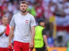 Kadra miała skupić się na barażach, ale ta sprawa przyciąga całą uwagę. Burza wokół powołań