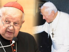 Kard. Dziwisz z wizytą na Węgrzech. Wzruszył się pamięcią o Janie Pawle II