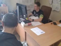 Kawa, słodycze i… kajdanki. Niedzielny rajd złodzieja przerwał policjant po służbie