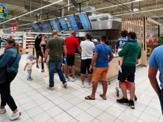 Ekspres Philips w Auchan za pół ceny. Ale warunek promocji zmusza do pośpiechu